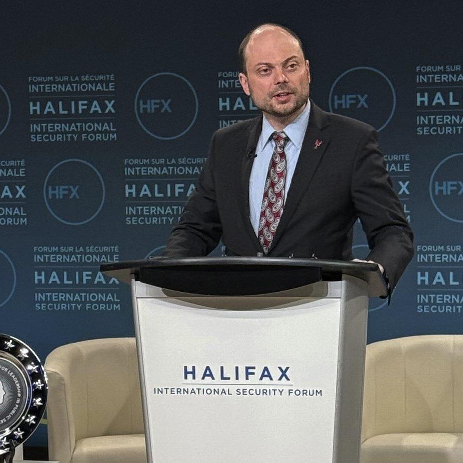 Russian opposition figure says fears of his mother's poisoning in Berlin proved false